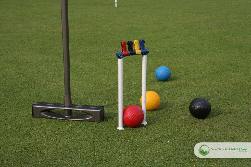 Croquet can be considered a hobby or a sport. The game consists of hitting with a wooden hammer some balls, whether wood or plastic...