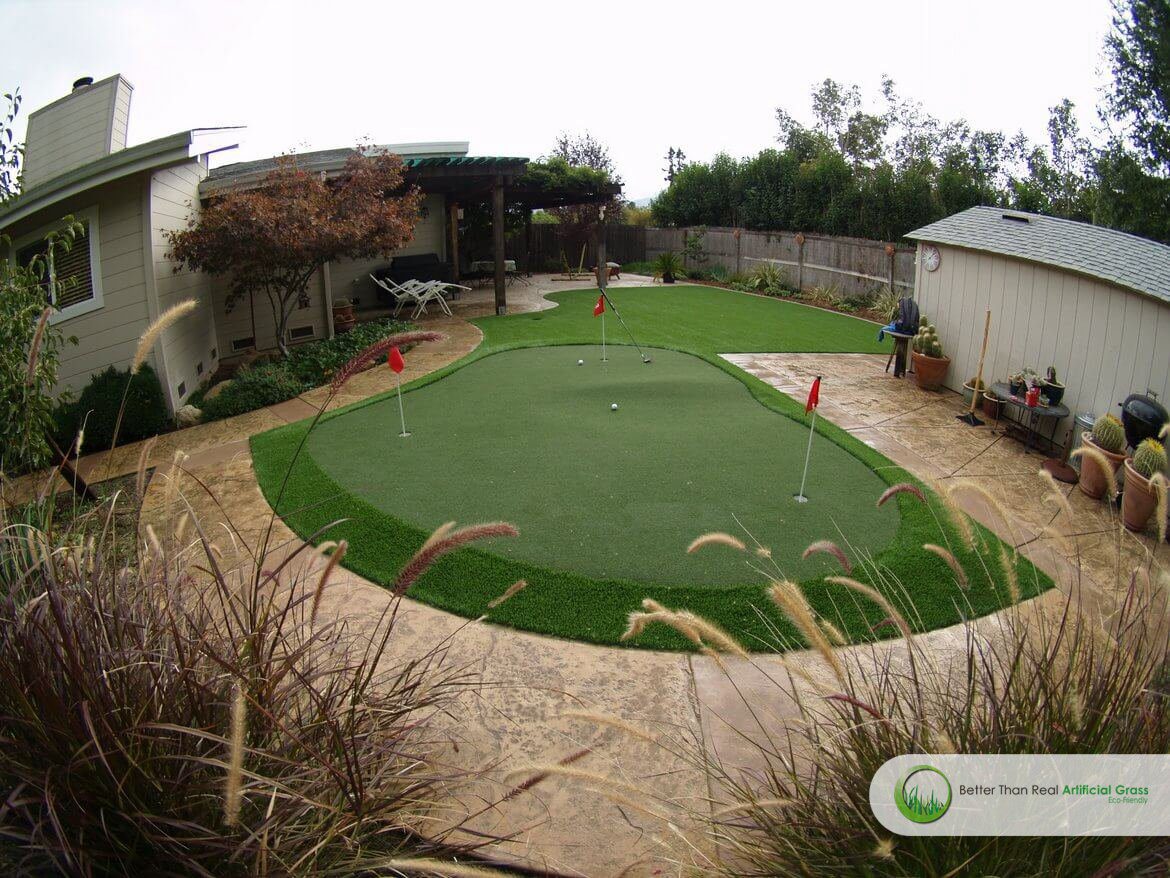 Artificial grass putting green: your golf green at home