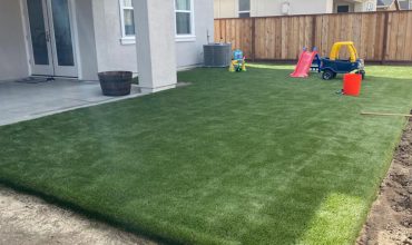Artificial Grass In Santa Rosa: New Look For Your Backyard