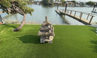 Enjoy your lake house with your family, pets, and an artificial lawn