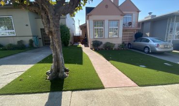 The Benefits of Installing Artificial Grass in Small Spaces