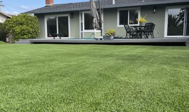 Creating Lush Landscapes: A guide to choosing the right artificial grass for your Californian home