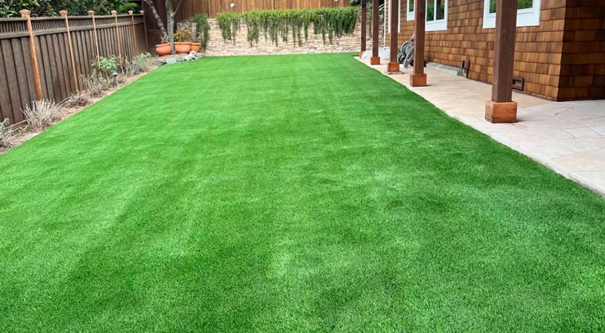 Artificial grass for sale: enhancing your yard for pets
